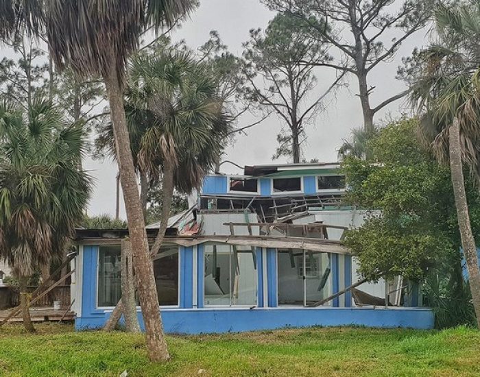 בתים הרוסים בפלורידה מזכרת מההוריקן