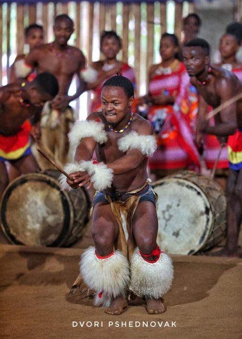 כפר מסורתי בסווזילנד SWAZILAND TRIBE